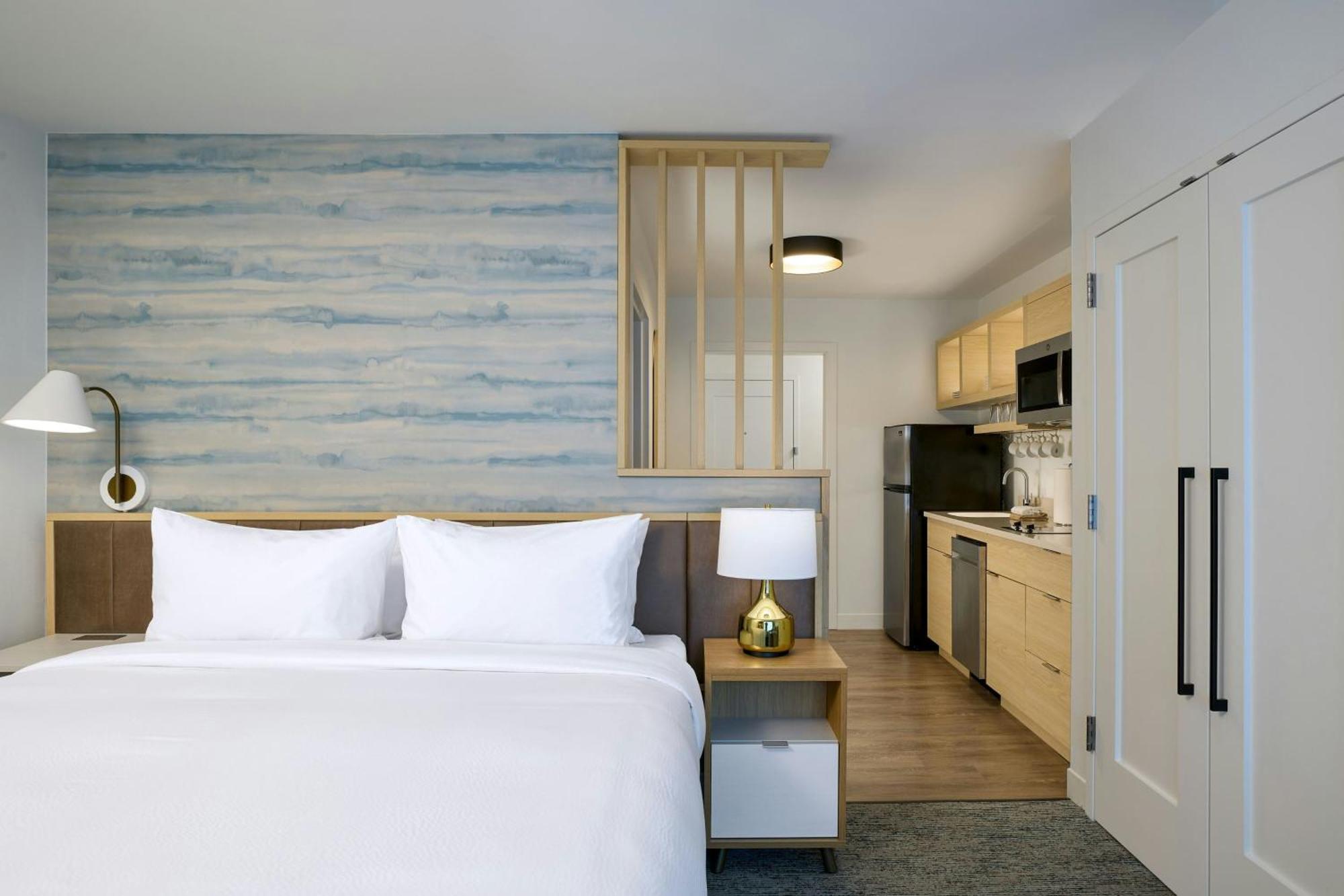 Towneplace Suites By Marriott Hadley Amherst Екстер'єр фото