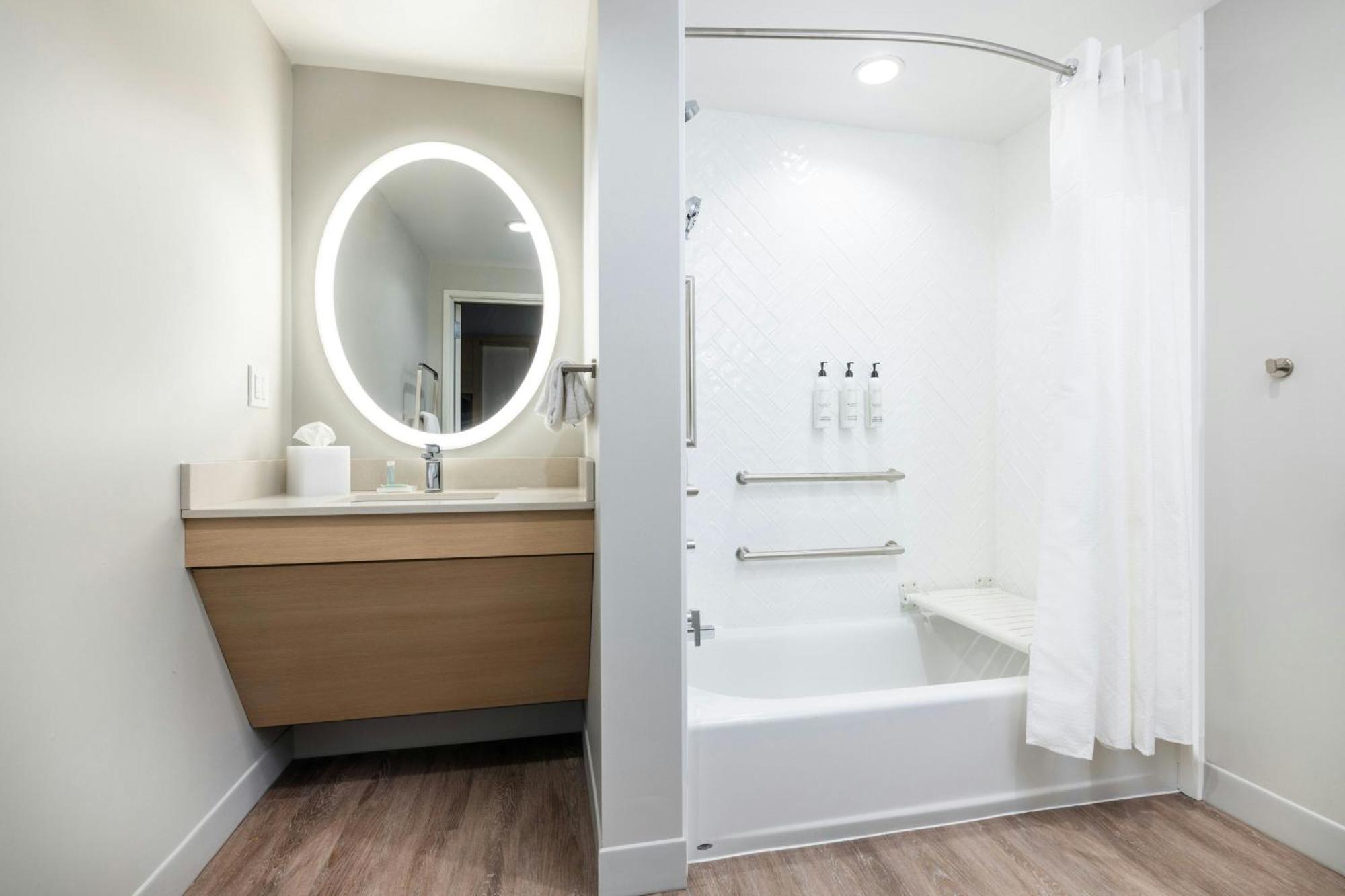 Towneplace Suites By Marriott Hadley Amherst Екстер'єр фото