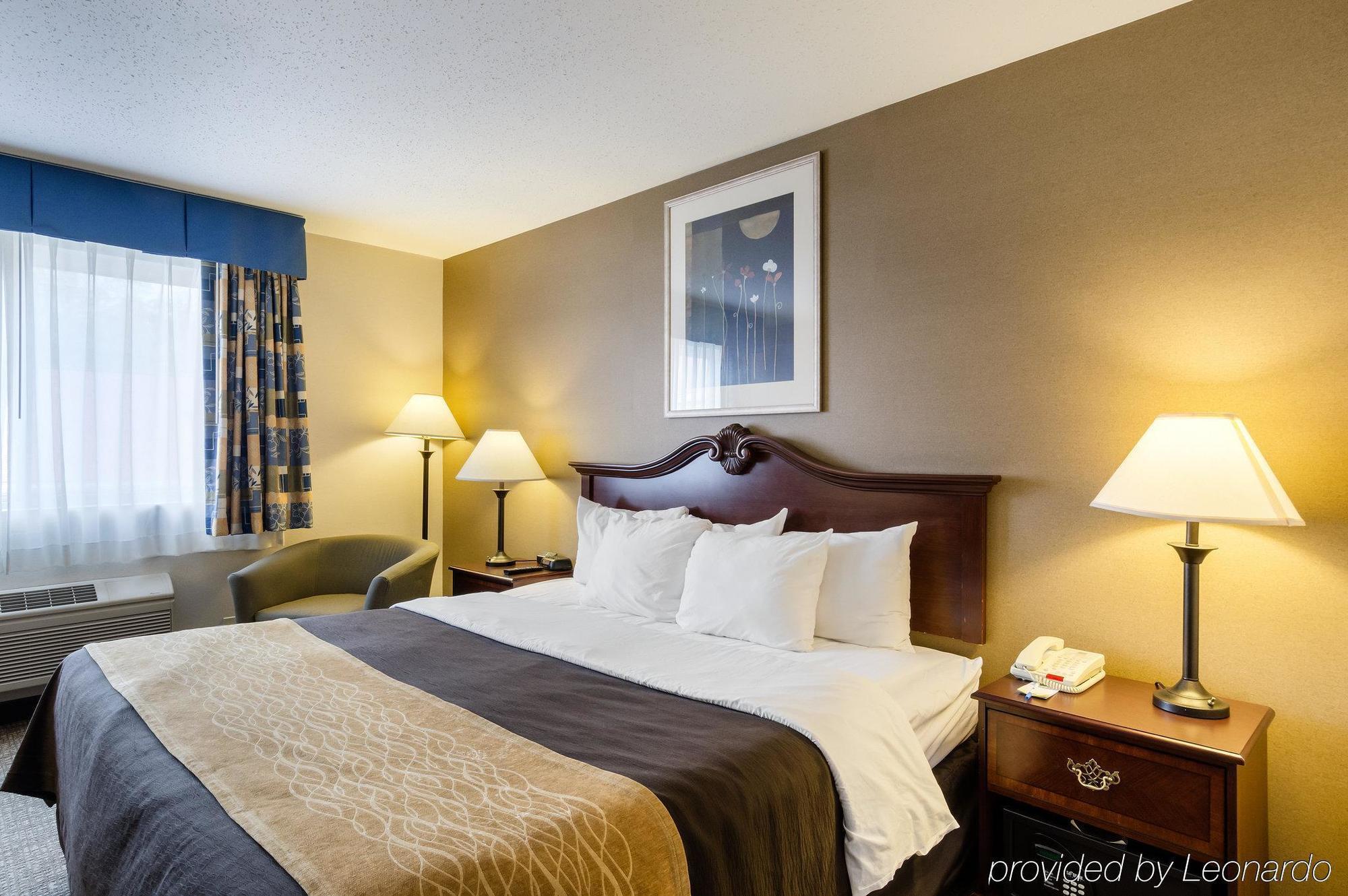 Towneplace Suites By Marriott Hadley Amherst Екстер'єр фото