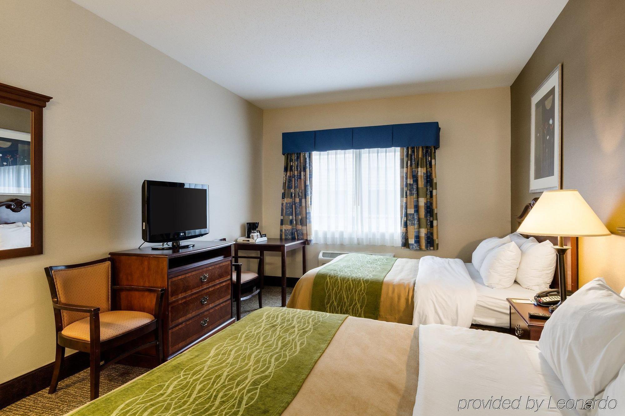 Towneplace Suites By Marriott Hadley Amherst Екстер'єр фото