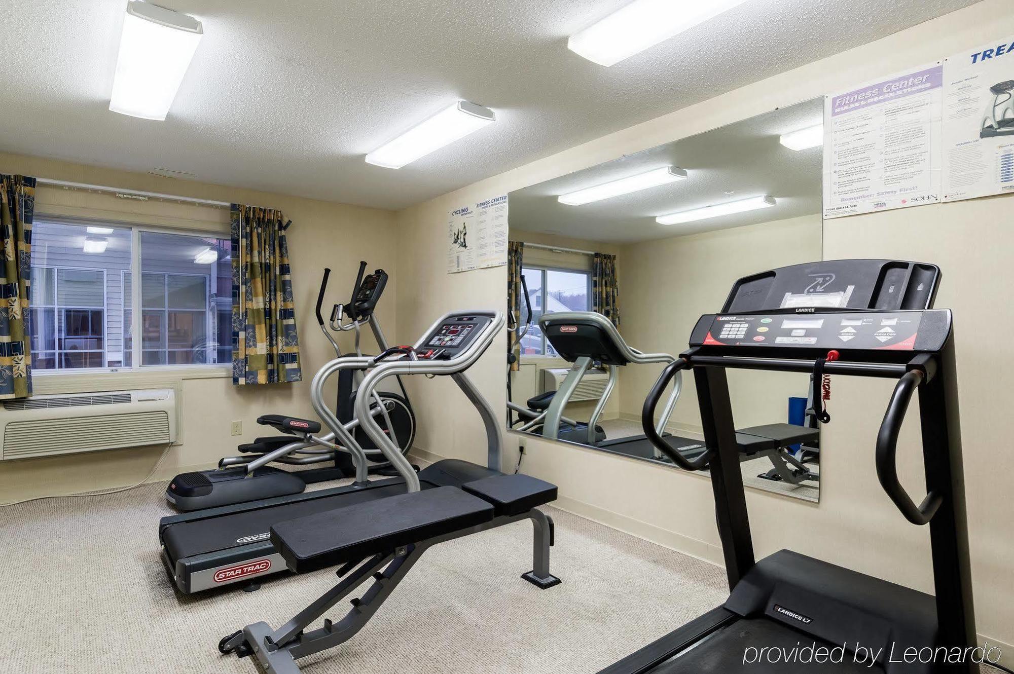 Towneplace Suites By Marriott Hadley Amherst Екстер'єр фото