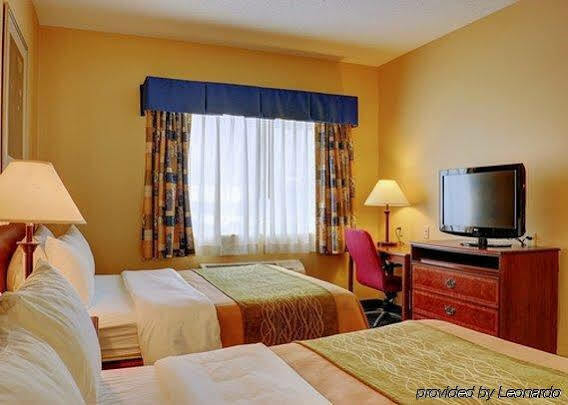 Towneplace Suites By Marriott Hadley Amherst Екстер'єр фото